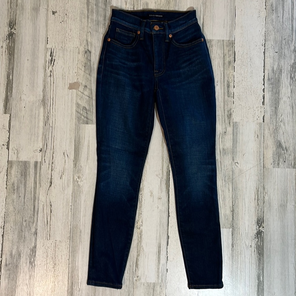 F5- womens cute blue jeans size 00/24 LUCKY BRAND